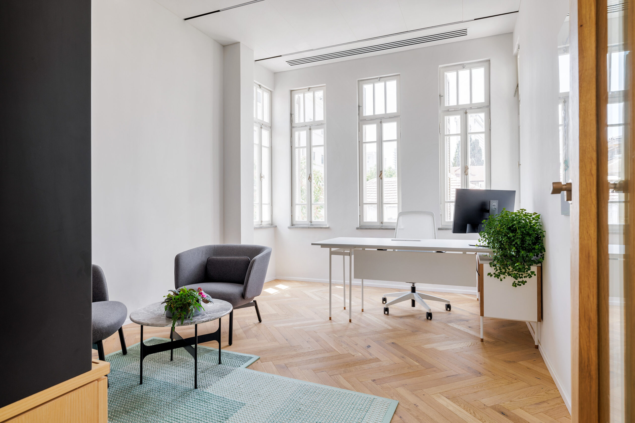 איך יוצרים שפה אחידה בין החוץ לפנים?